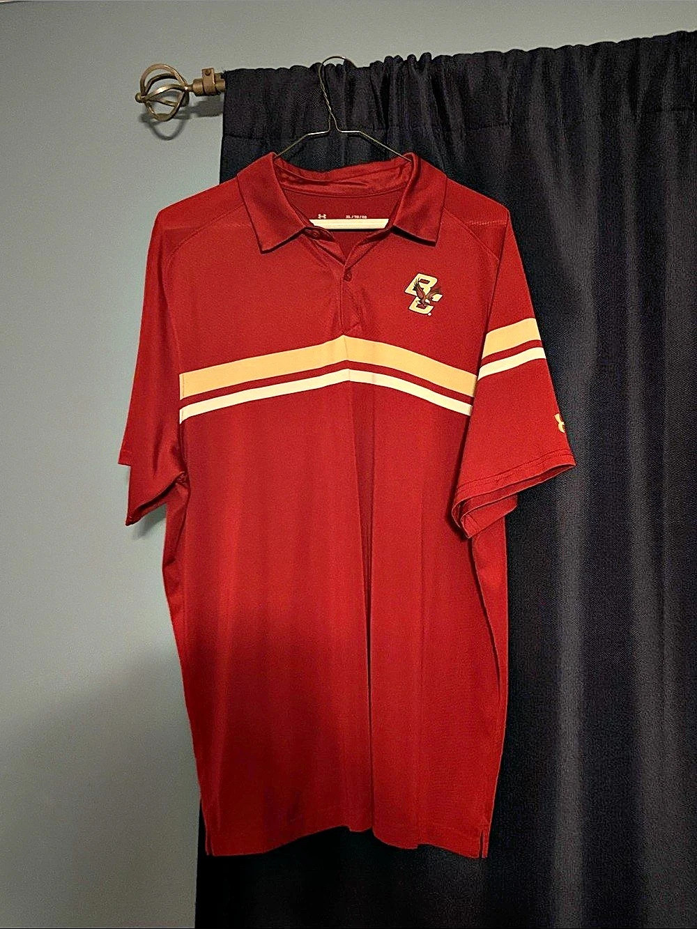 Men’s Under Armour Boston College Eagles Golf Polo Shirt Maroon Size XL